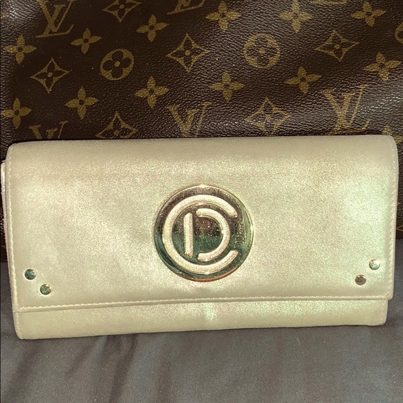 Dior Gold Wallet  Beautiful Bag & temp. Price drop - Picture 1 of 8